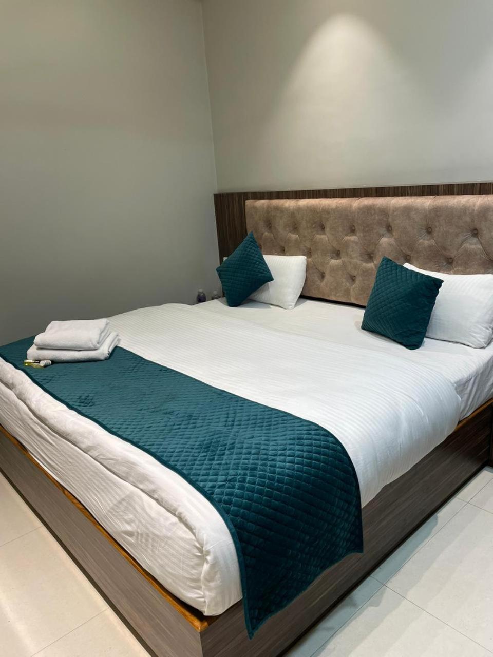Vishwanath Inn Varanasi Luaran gambar